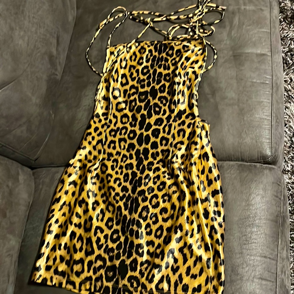 Leopard print mini